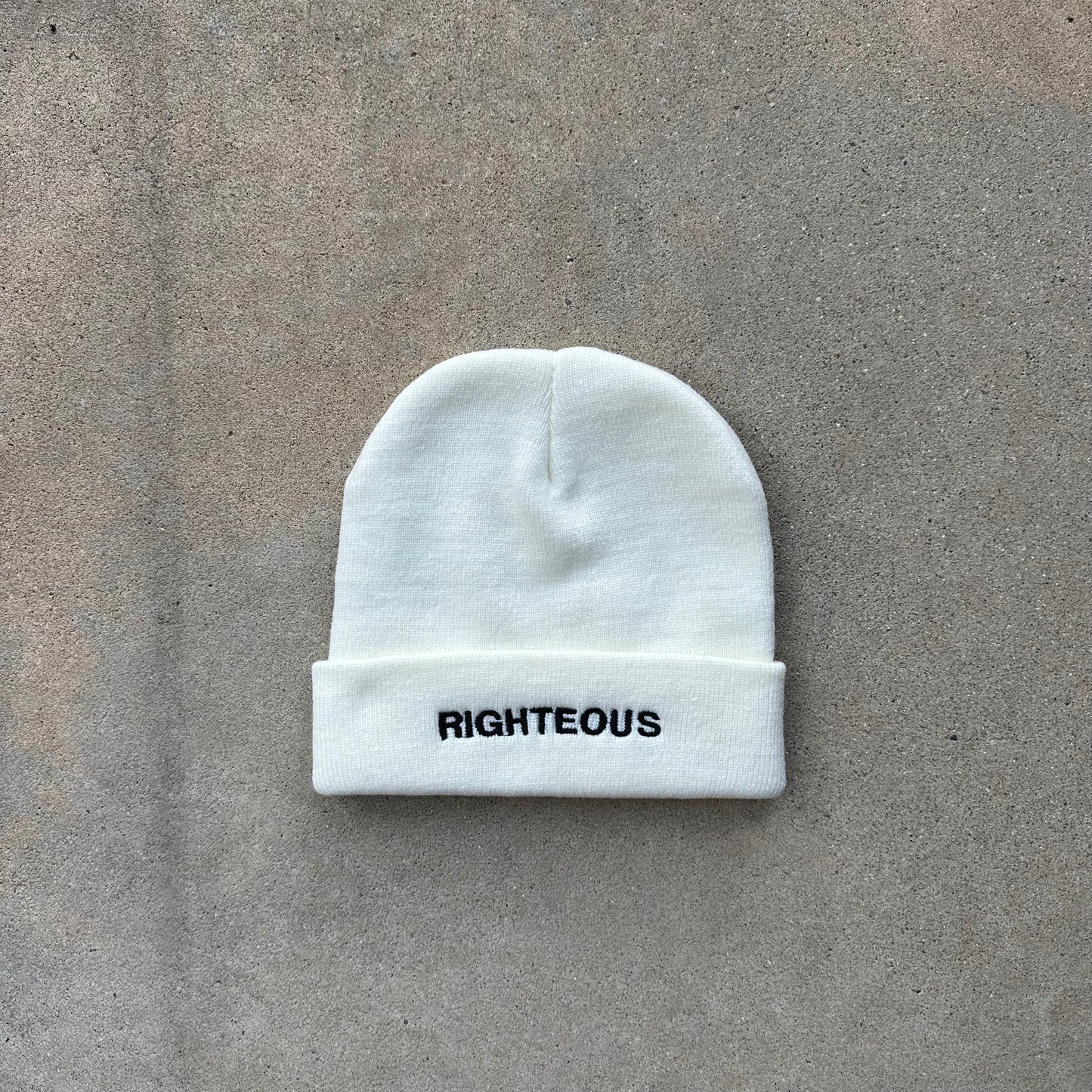 OFF WHITE LOGO BEANIE